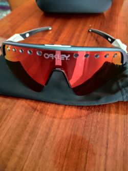 Oakley Sutro Lite sweep