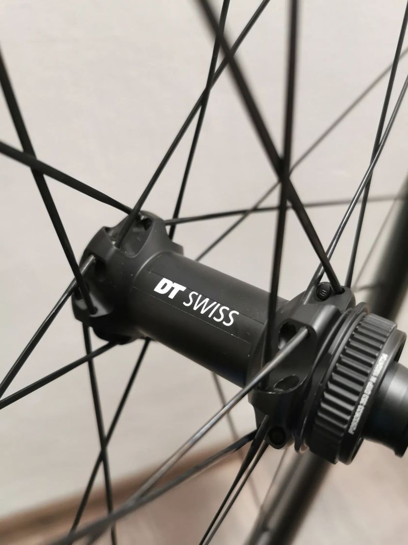 EIE/DT SWISS 240 HG 1459g