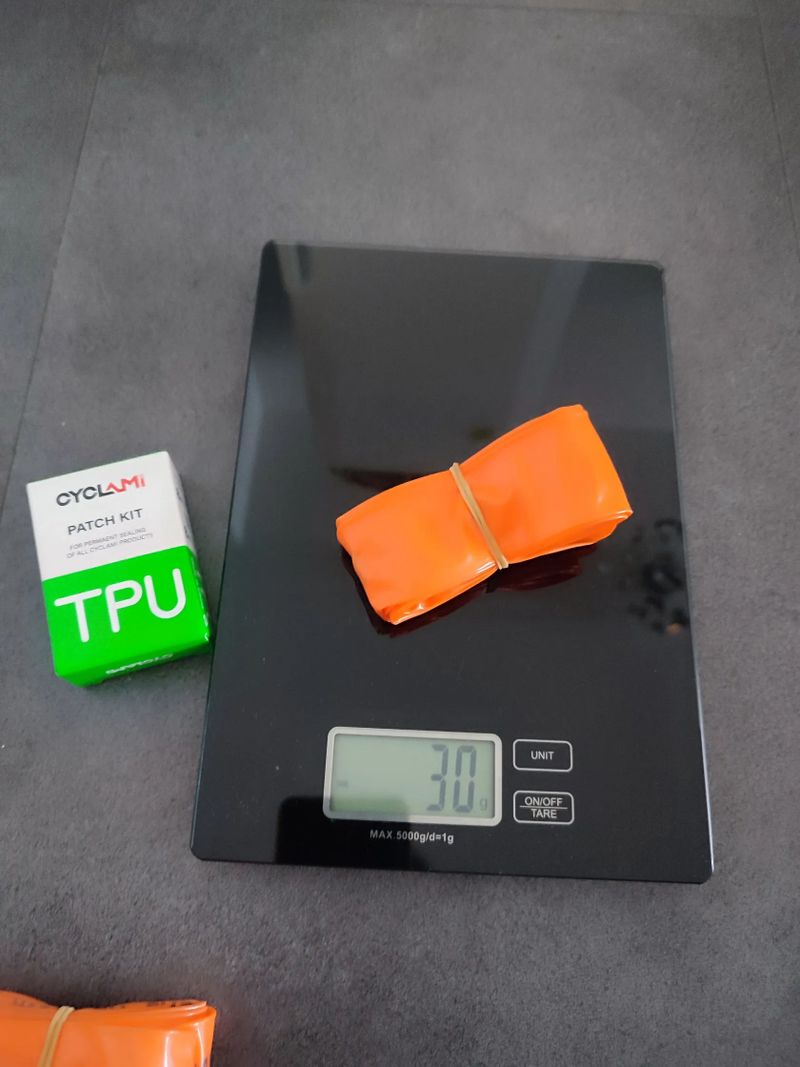 2ks dusa TPU 700x18-35C + packeta Zdarma