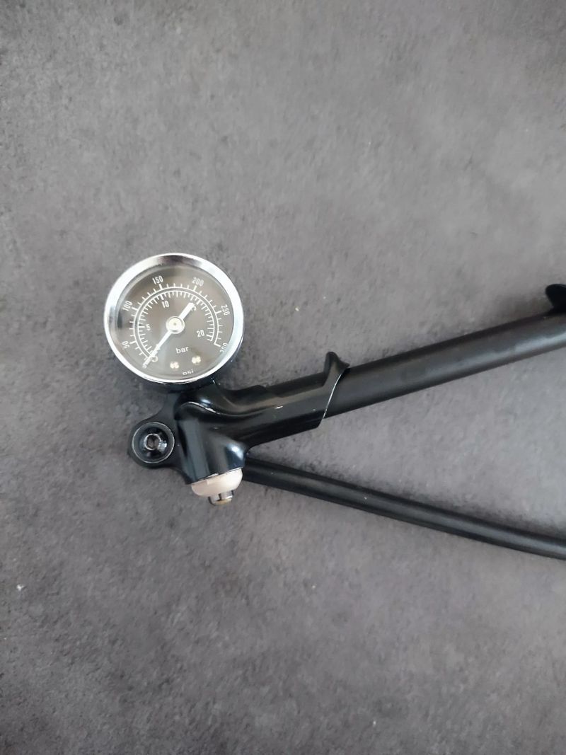 Pumpa na tlmice/vidlice + packeta Zdarma