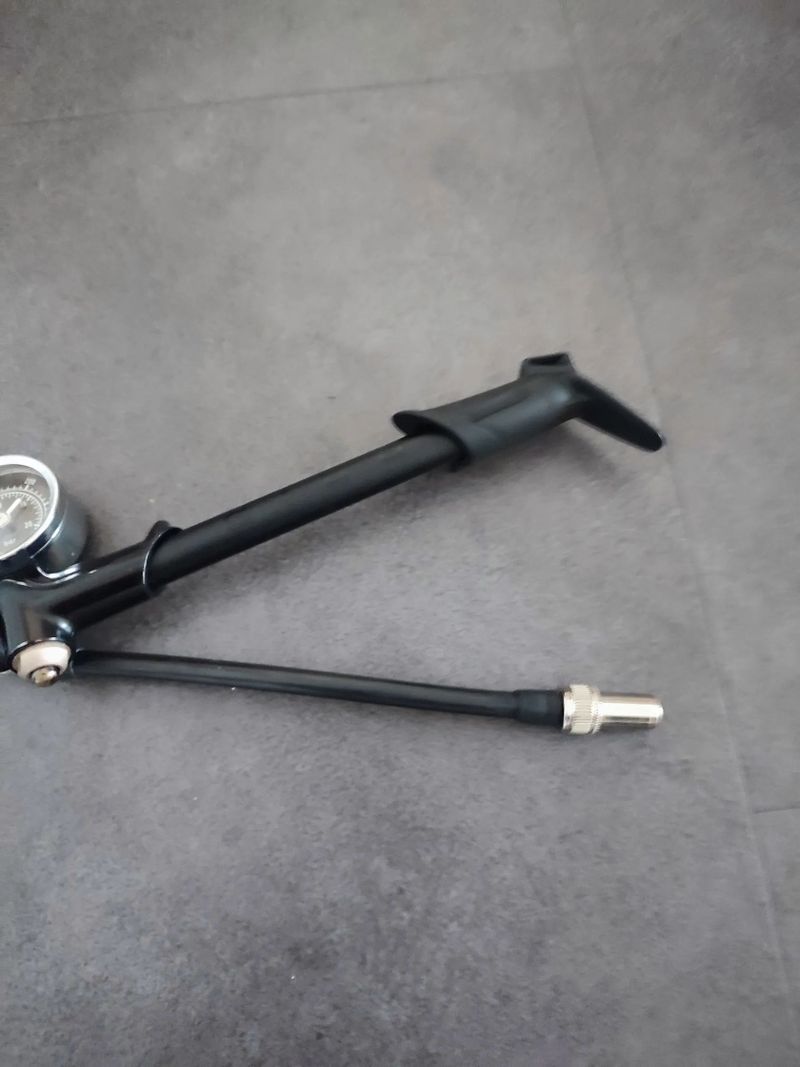 Pumpa na tlmice/vidlice + packeta Zdarma