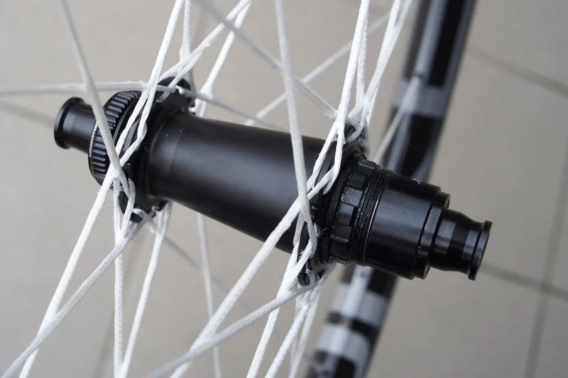 AKCE! karbonové výplety 29" DUKE Lucky Jack SLS5 31-245/285 / Baron HF / Berd (1.055 g) XD nebo MS