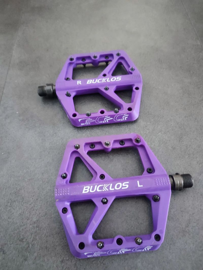 Fialove platformové pedále + packeta Zdarma