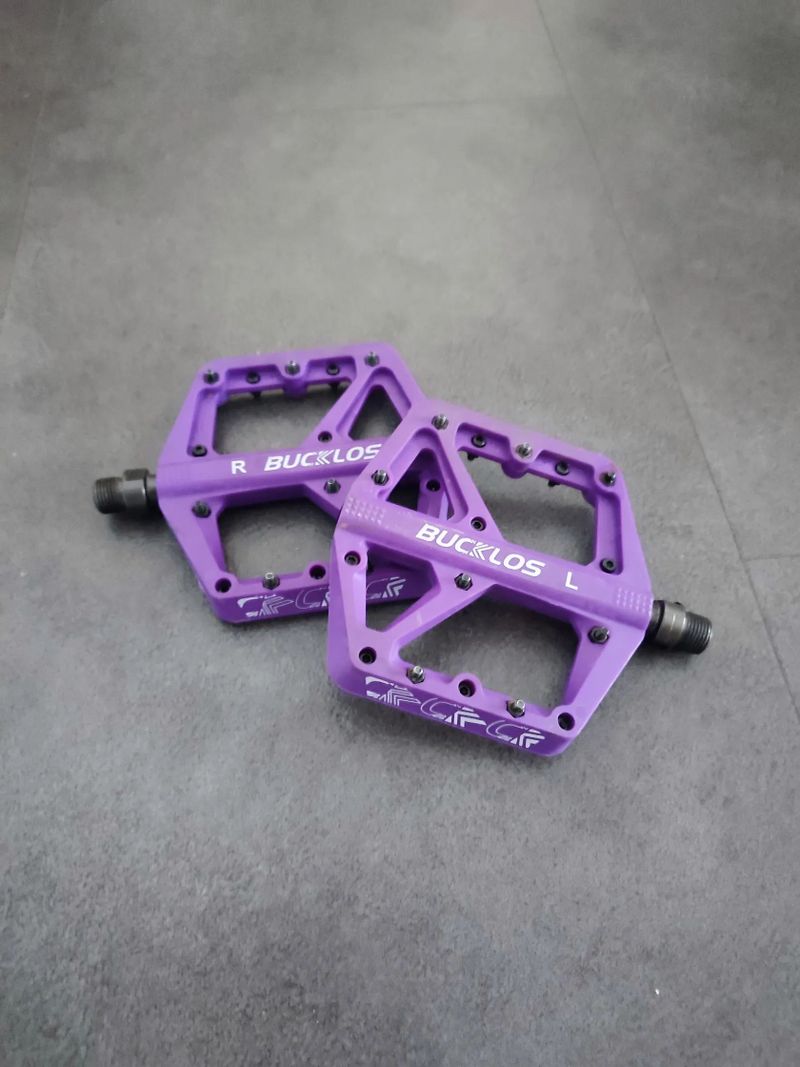 Fialove platformové pedále + packeta Zdarma