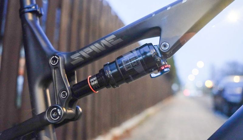 FOCUS SPINE C LITE 22G 2017