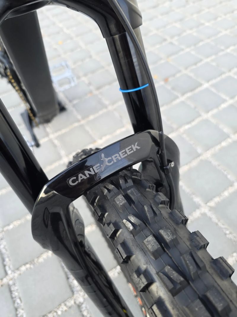 Horské kolo Deviate Highlander 140 carbon 29″ velikost L