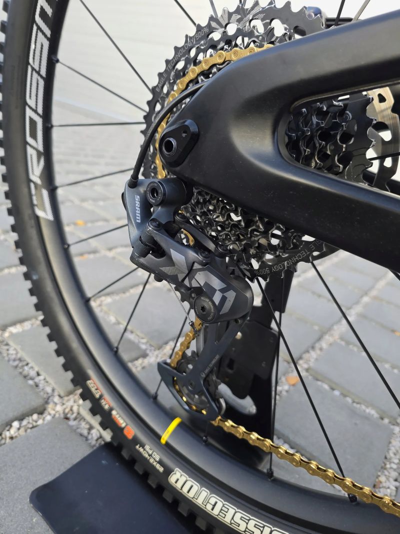 Horské kolo Deviate Highlander 140 carbon 29″ velikost L