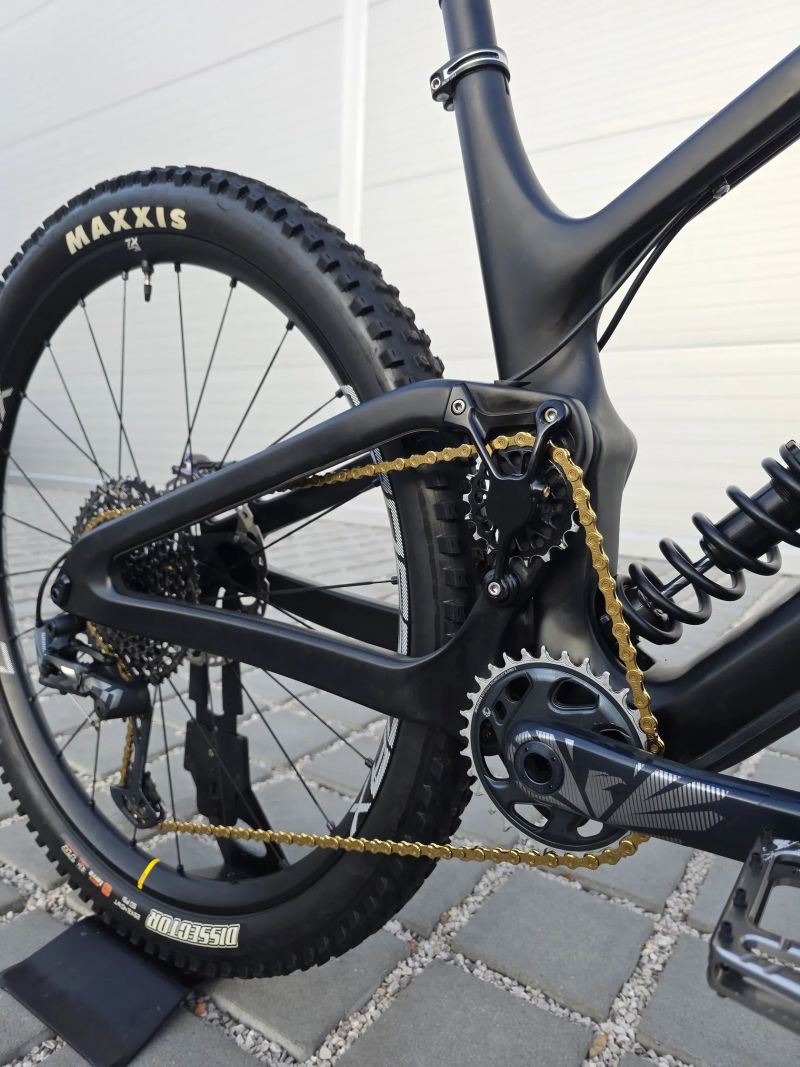 Horské kolo Deviate Highlander 140 carbon 29″ velikost L