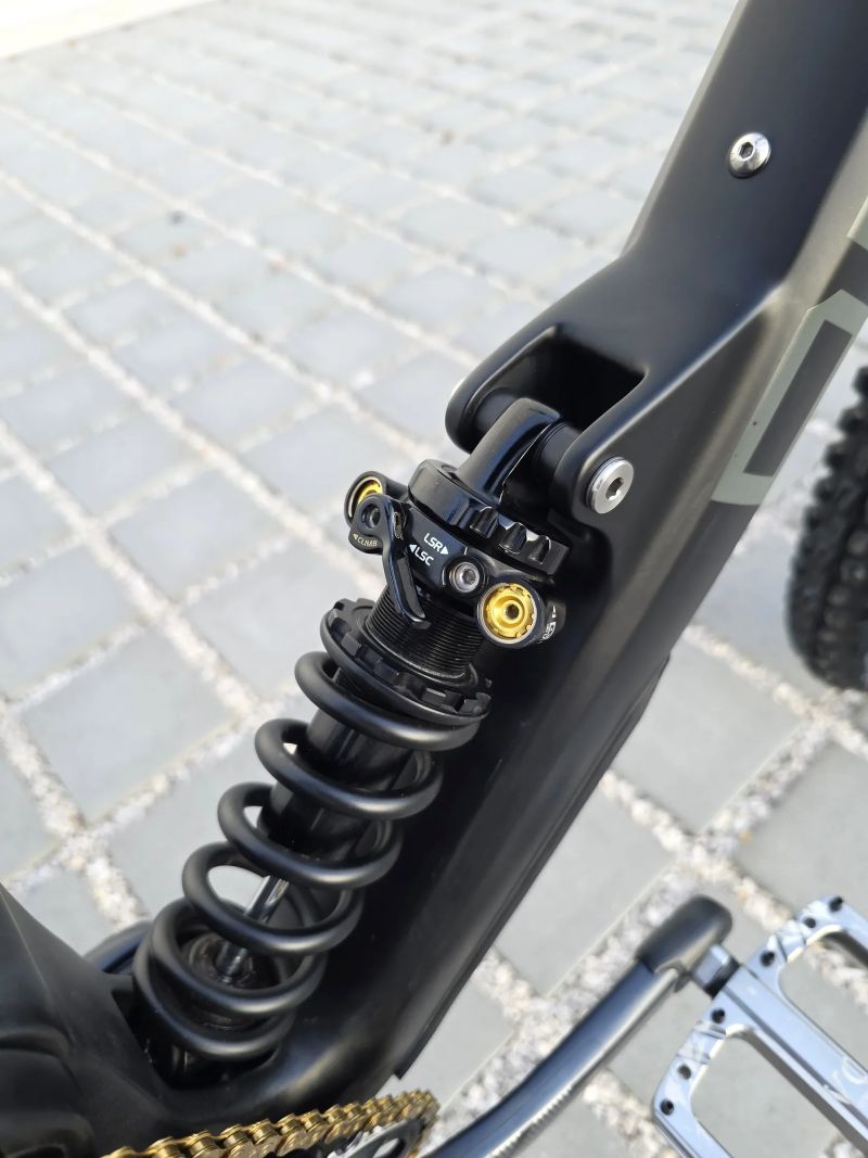 Horské kolo Deviate Highlander 140 carbon 29″ velikost L