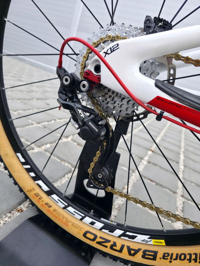 Horské kolo Cannondale Trigger Carbon 2 Hi-Mod Lefty 29″ velikost L