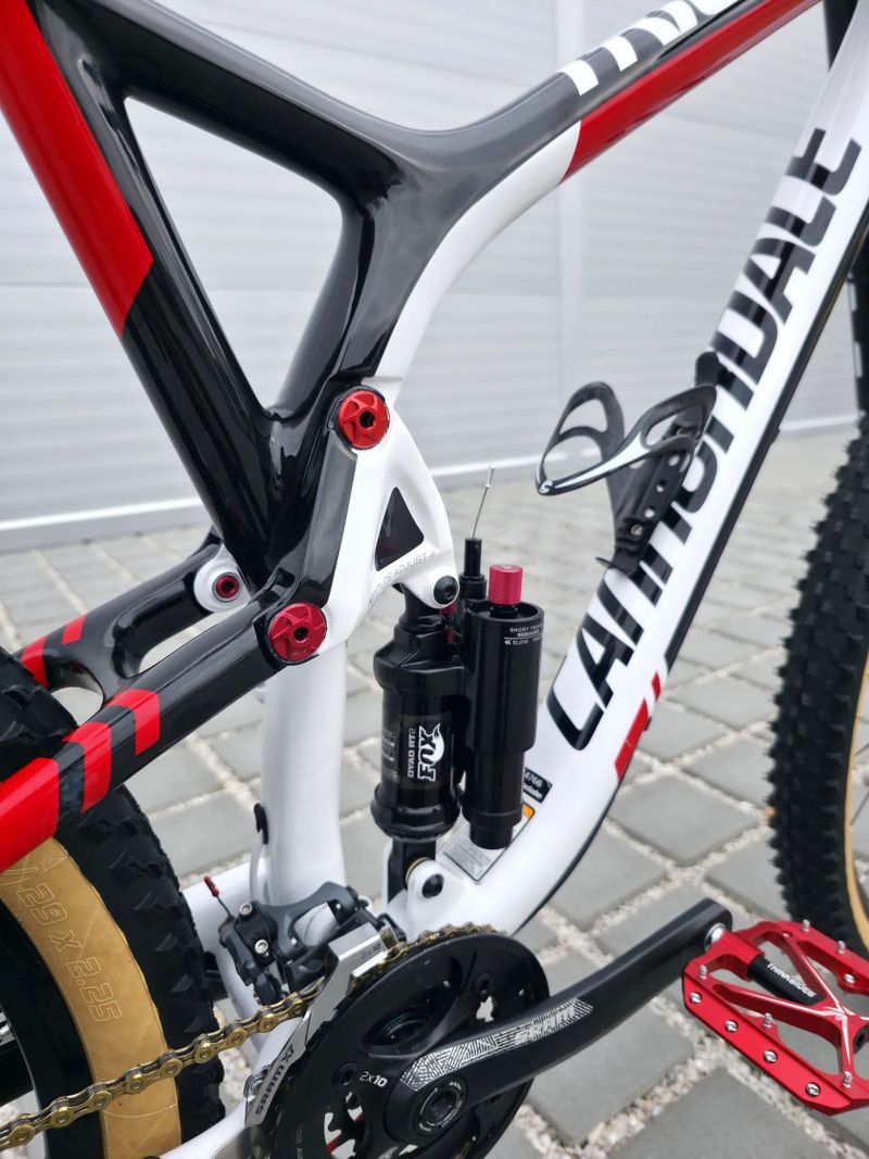 Horské kolo Cannondale Trigger Carbon 2 Hi-Mod Lefty 29″ velikost L