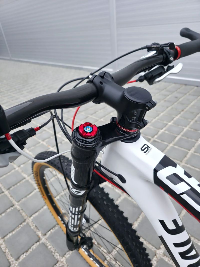 Horské kolo Cannondale Trigger Carbon 2 Hi-Mod Lefty 29″ velikost L