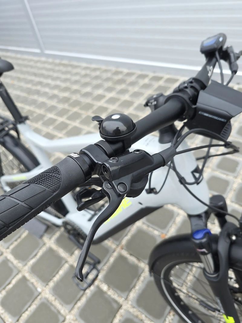 Elektrokolo Haibike Trekking 6 2022 630Wh 27,5" – velikost L