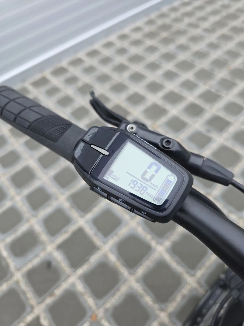 Elektrokolo Haibike Trekking 6 2022 630Wh 27,5" – velikost L