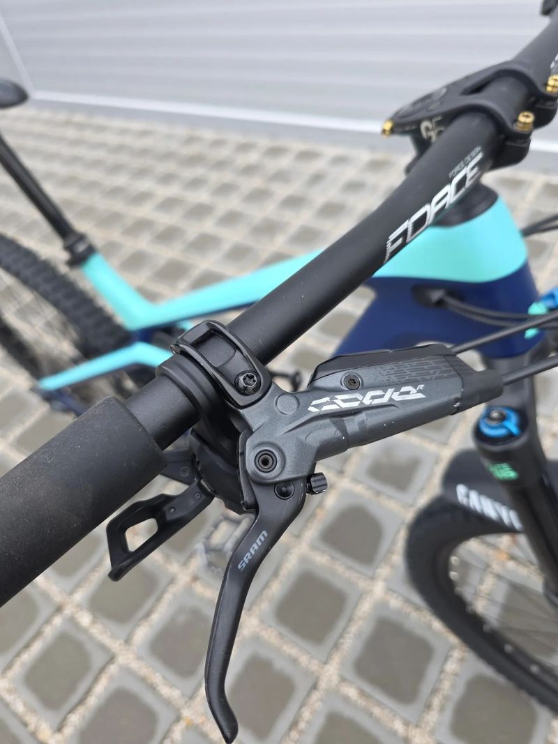 Horské kolo Canyon Strive CF 6.0 Carbon 2019 29″ velikost L