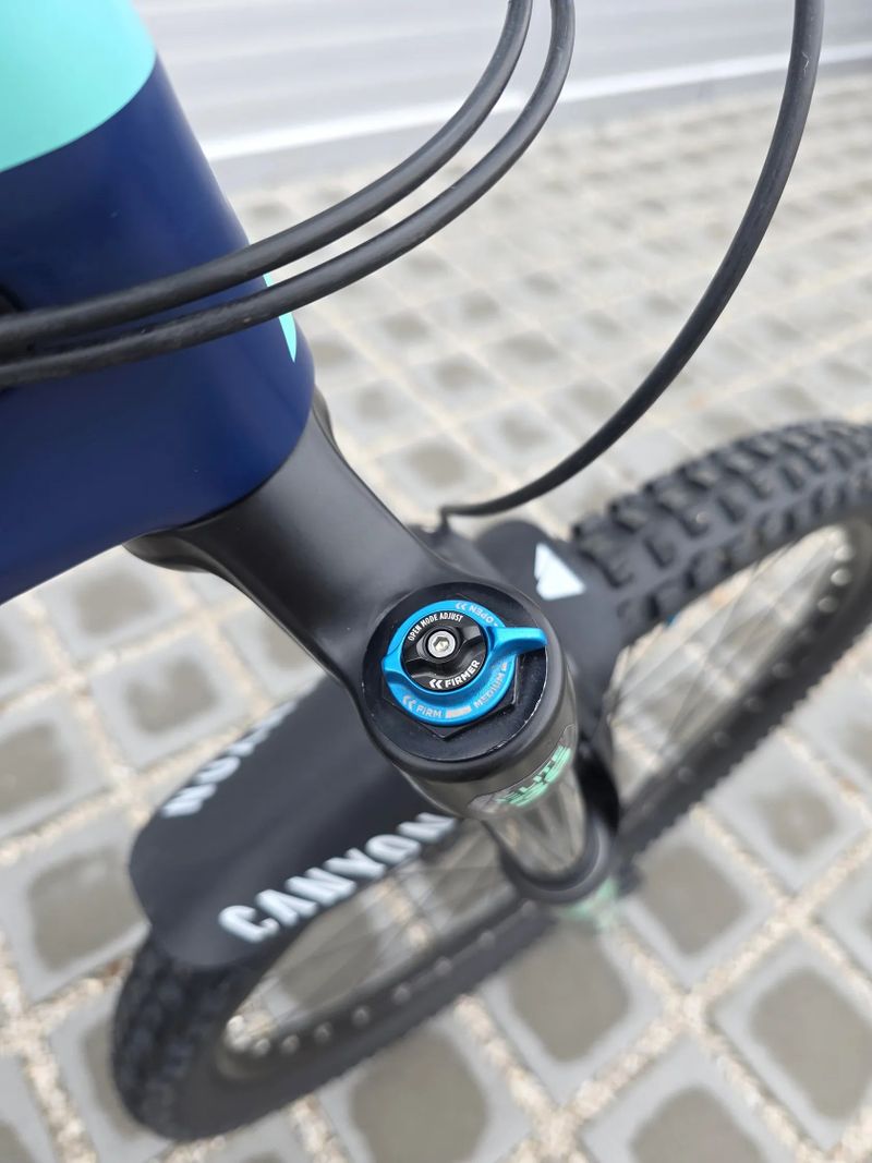 Horské kolo Canyon Strive CF 6.0 Carbon 2019 29″ velikost L