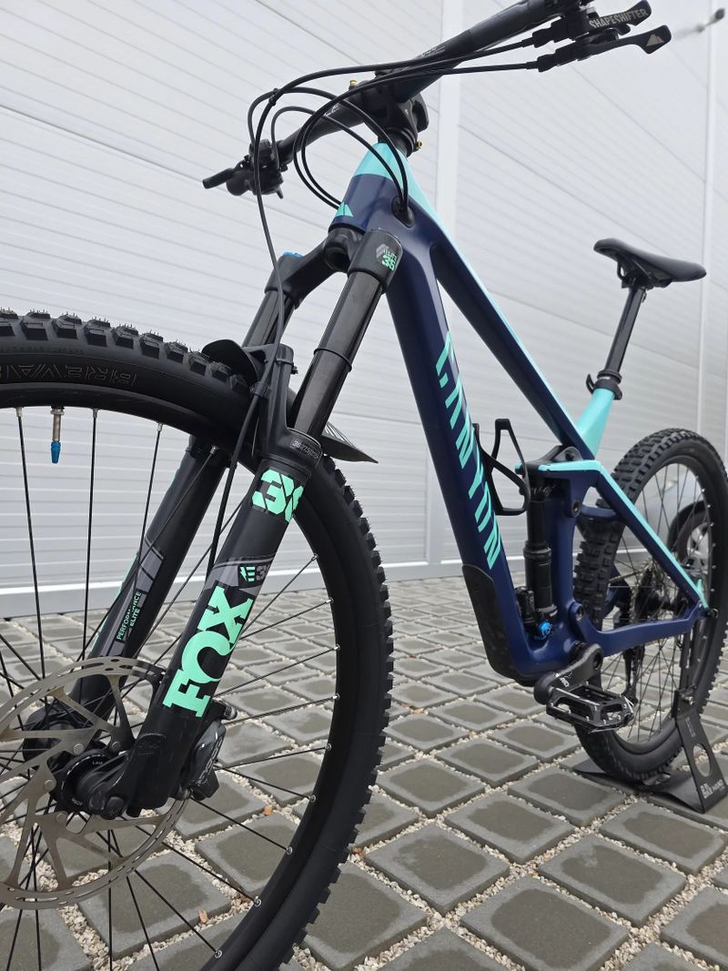 Horské kolo Canyon Strive CF 6.0 Carbon 2019 29″ velikost L