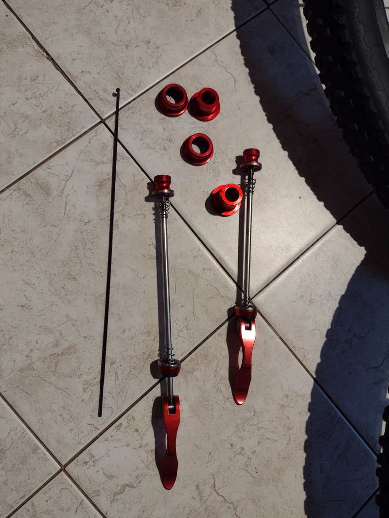 Závodní XC zapletená kola 27,5"