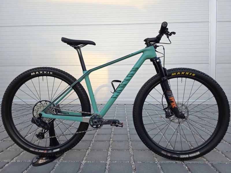 Horské kolo Canyon Exceed CF7 Carbon AXS 2024 29″ velikost S