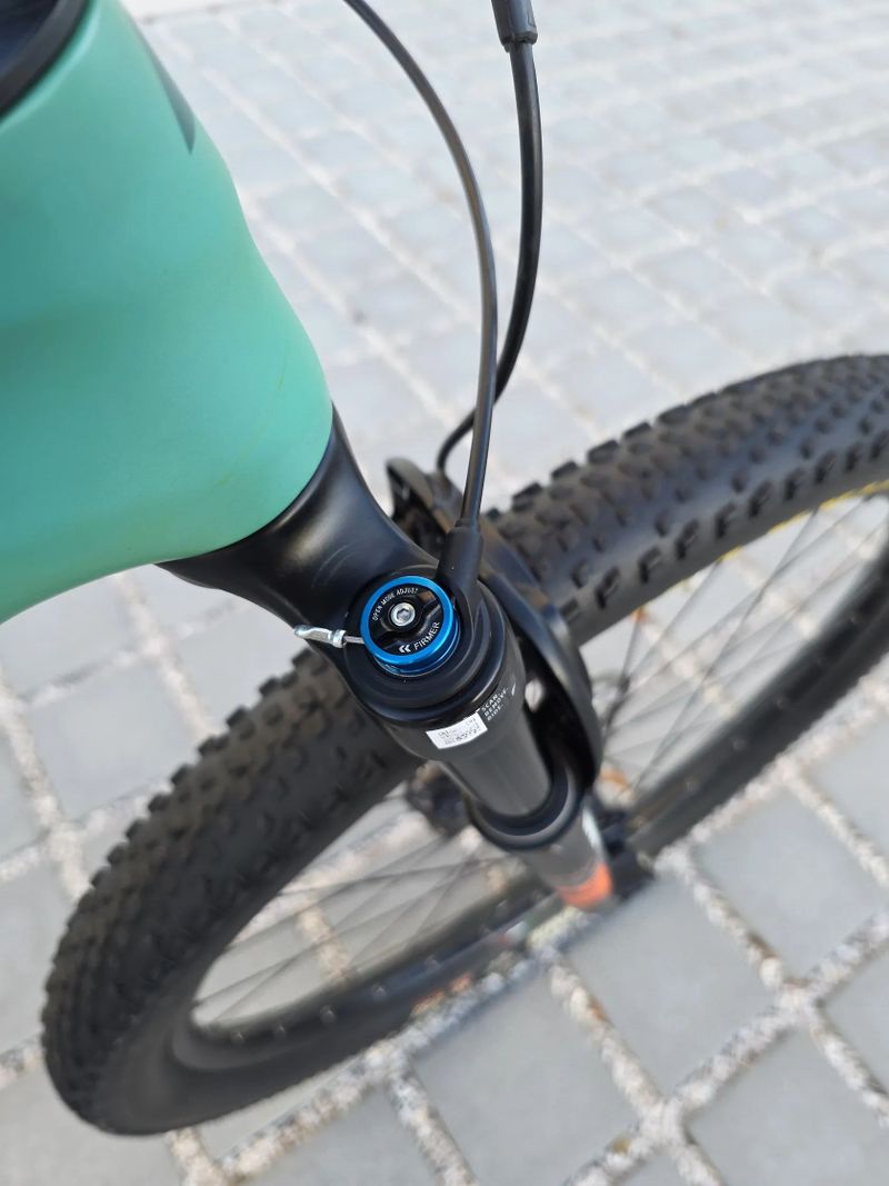 Horské kolo Canyon Exceed CF7 Carbon AXS 2024 29″ velikost S