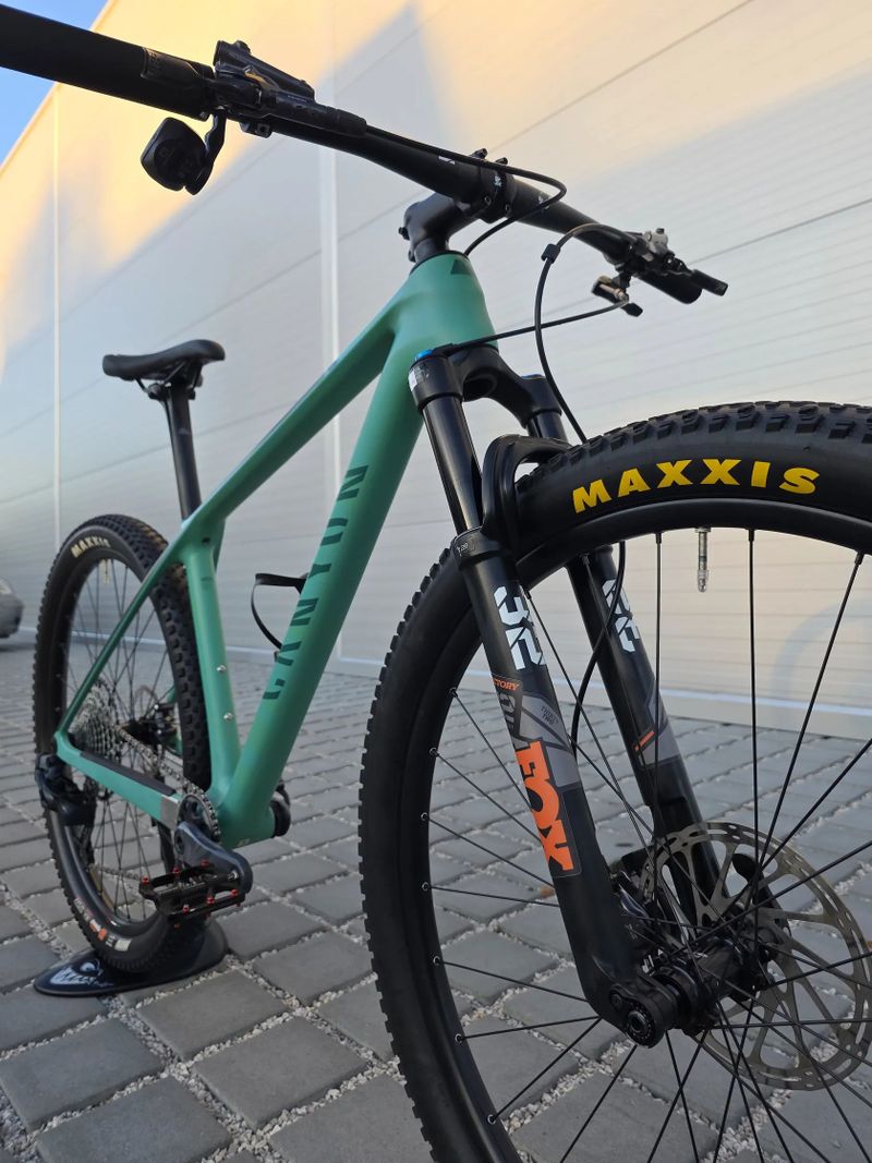 Horské kolo Canyon Exceed CF7 Carbon AXS 2024 29″ velikost S