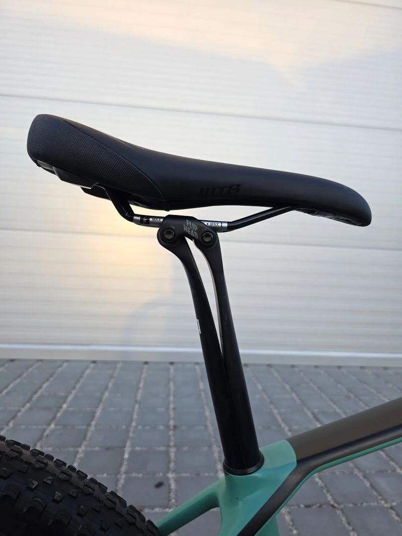 Horské kolo Canyon Exceed CF7 Carbon AXS 2024 29″ velikost S