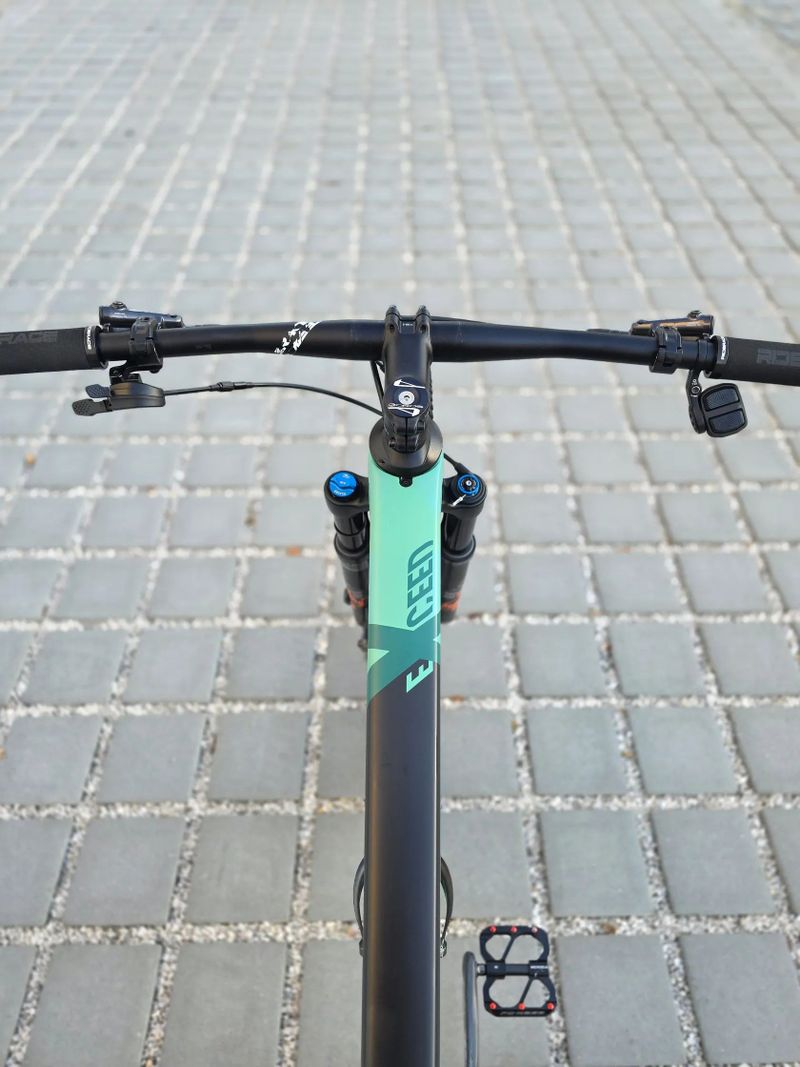 Horské kolo Canyon Exceed CF7 Carbon AXS 2024 29″ velikost S