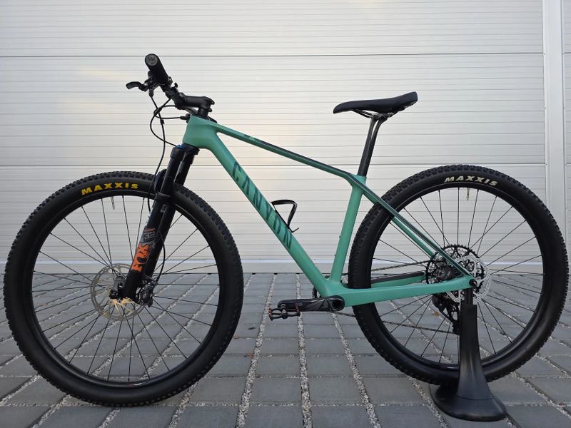 Horské kolo Canyon Exceed CF7 Carbon AXS 2024 29″ velikost S