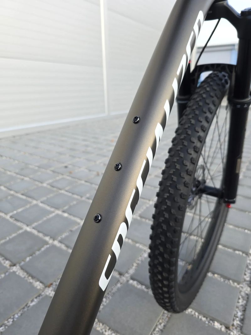 Horské kolo Specialized Epic HT Comp 2025 Transmission 29″ velikost M