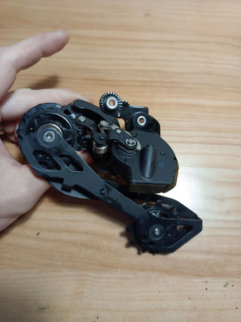 Přehazovačka Shimano 105 di2