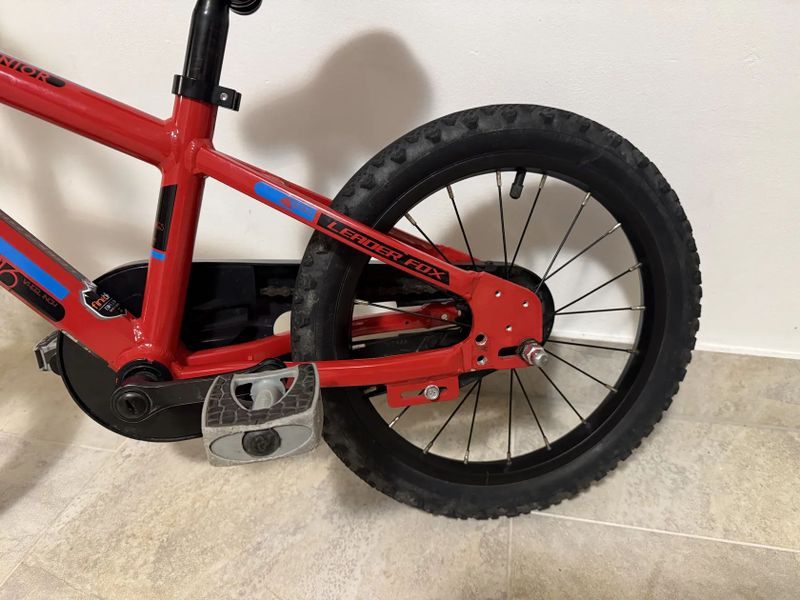 Leader Fox Snake 16”