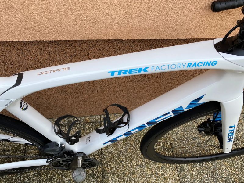Trek Domane SLR 7 Disc E tap