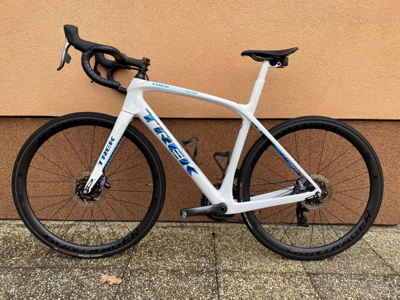 Trek Domane SLR 7 Disc E tap