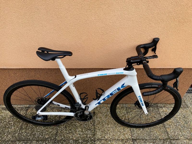 Trek Domane SLR 7 Disc E tap