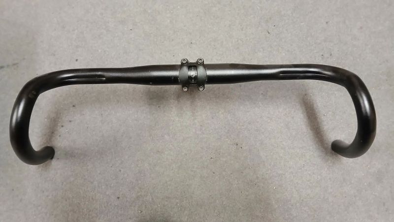 No Name ALU řídítka + představec btwin 