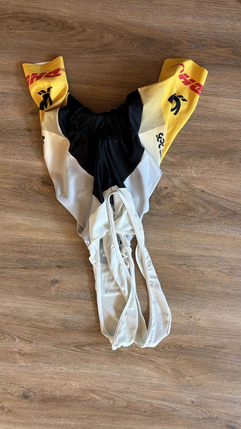 Sada cyklo oblečení + helma Abus