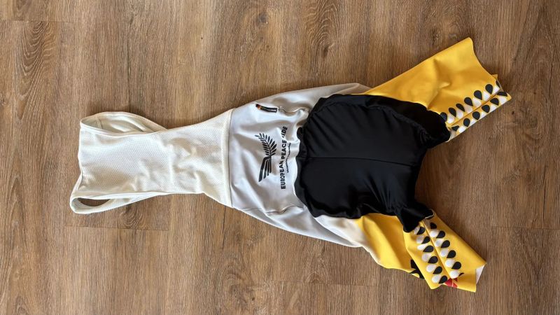 Sada cyklo oblečení + helma Abus