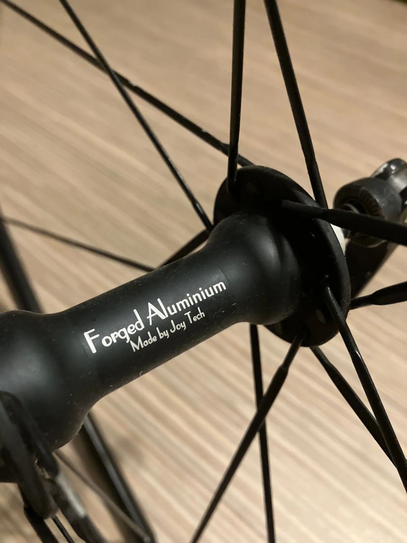 Zapletené silniční přední kolo Motex Xram racing