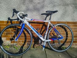 Silniční kolo Merida