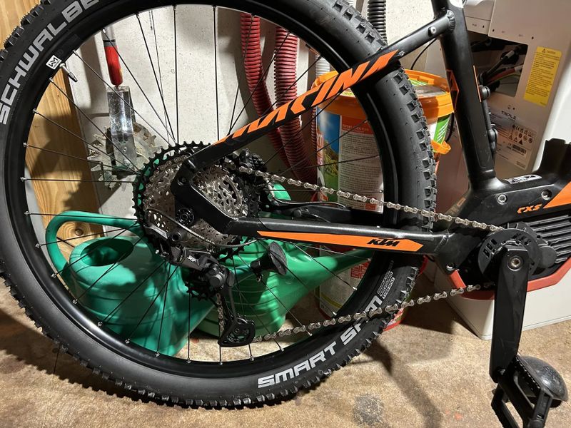 KTM Macina Race 291