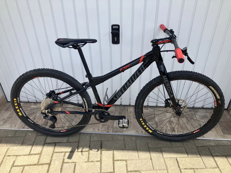 SPECIALIZED PRO MALÉ ZÁVODNÍKY