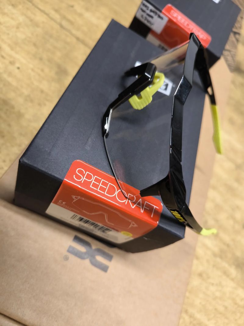 Prodám 100% Speed trap bronze a Speedcraft Photochromatic