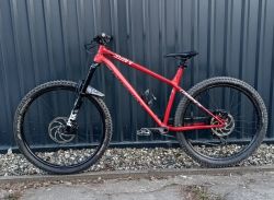 Commencal Meta HT 29 / mullet