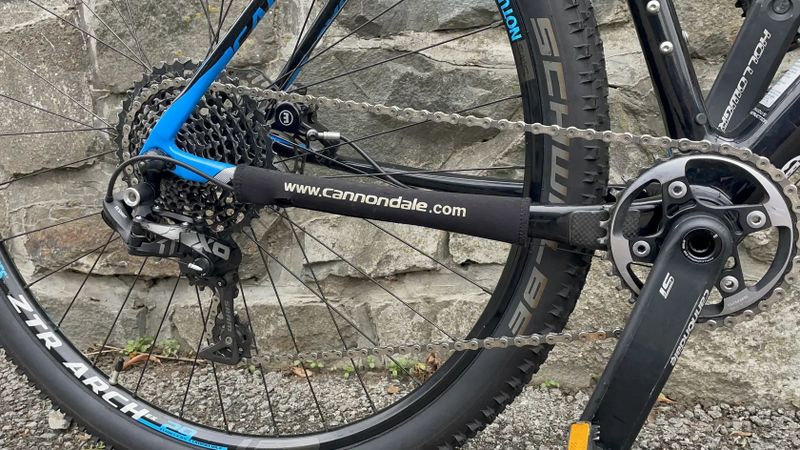 Karbonové horské kolo Cannondale Lefty FSI 29