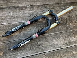 Odpružená vidlice Rock Shox Judy SL 26kola / 100mm