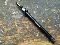 Přední osa FOX 15x110 axle /n 820-09-013 s rychloupínákem