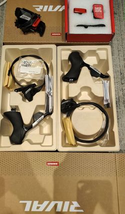 Nová sada elektronická silniční/gravel sada SRAM Apex AXS