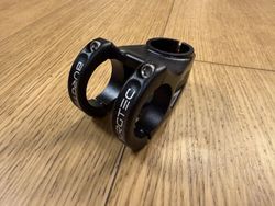 nový představec Burgtec 35x50mm