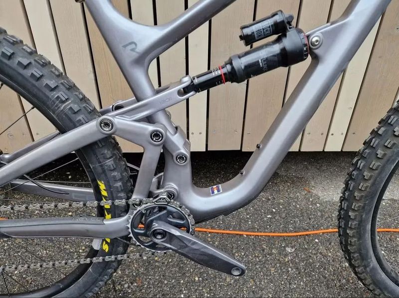 Revel Rascal Velikost M !!80%