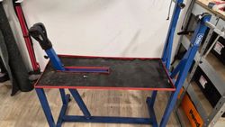 Montážní stojan Kovys